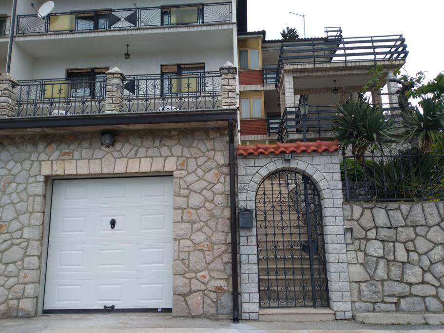 Apartment Mediterranean Garden Rijeka Bagian luar foto
